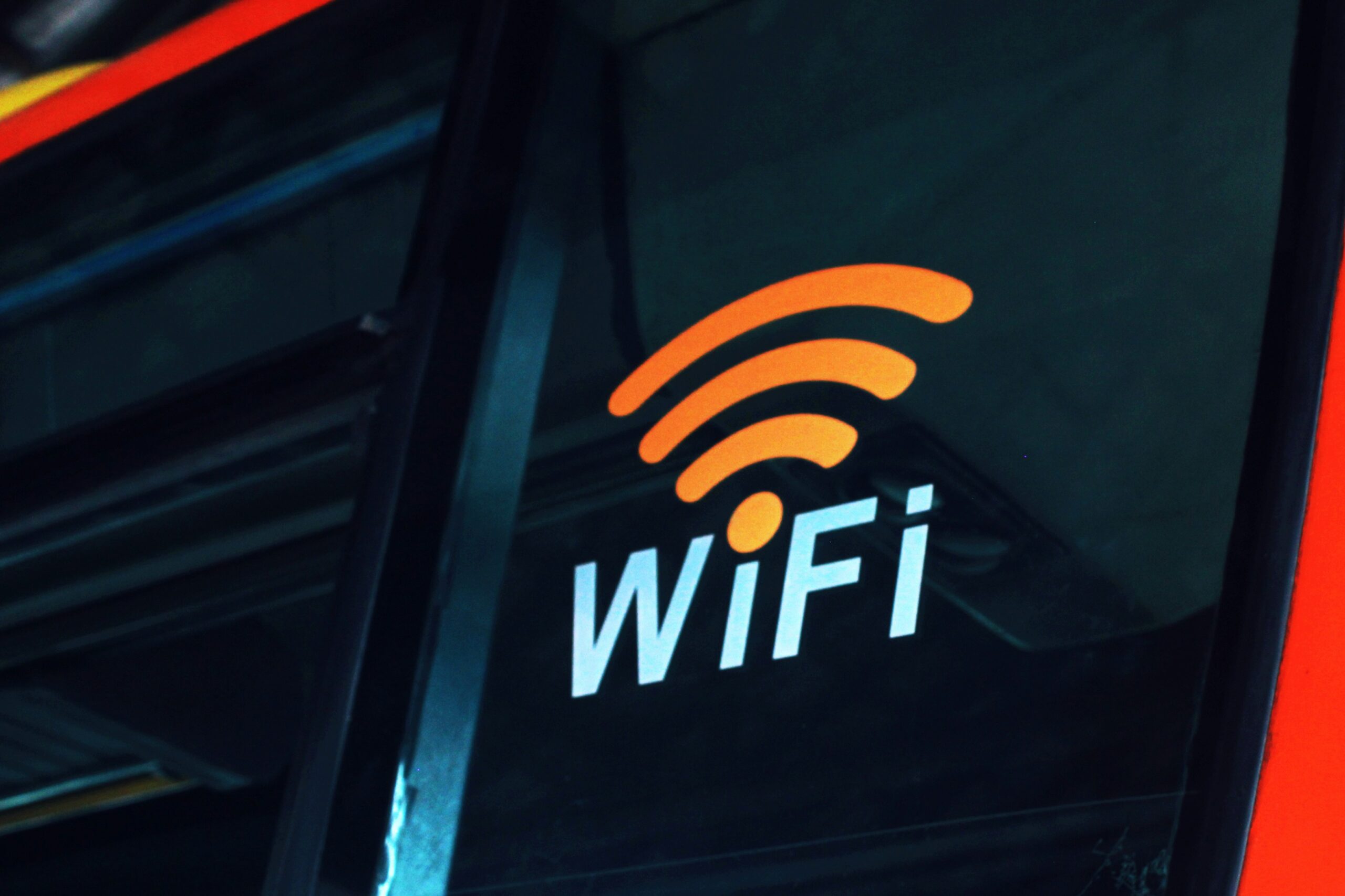 Wi-Fi ออฟฟิศช้าไม่หาย? ปัญหาไม่ได้อยู่ที่เน็ตแต่อาจอยู่ที่ระบบภายใน?